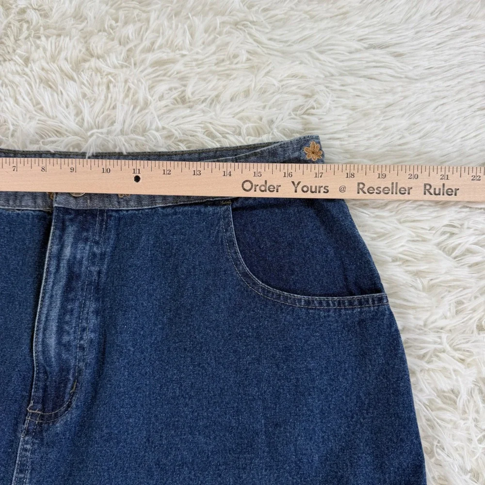Vintage J.L. NY Floral Embroidered Denim Skirt Blue Medium Wash‎ Raw Hem Mini - Picture 7 of 10